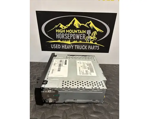 KENWORTH T680 Radio