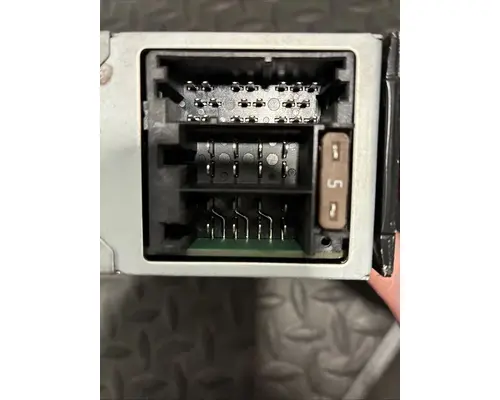 KENWORTH T680 Radio