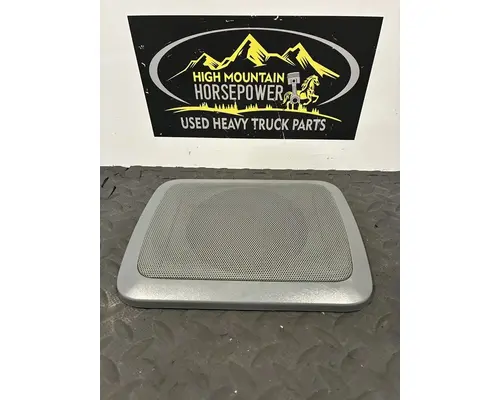 KENWORTH T680 Radio
