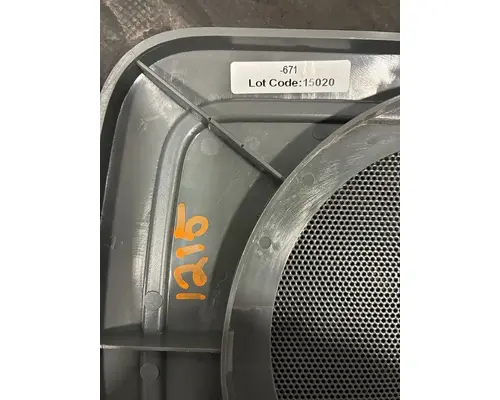 KENWORTH T680 Radio