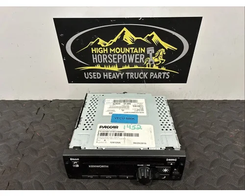 KENWORTH T680 Radio