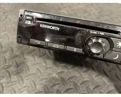 KENWORTH T680 Radio
