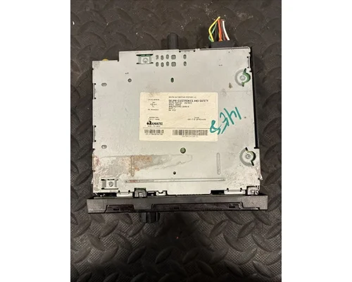 KENWORTH T680 Radio
