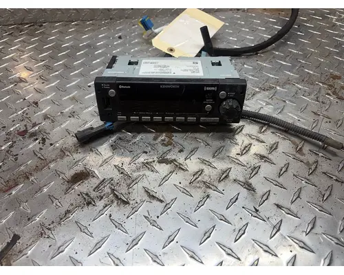KENWORTH T680 Radio