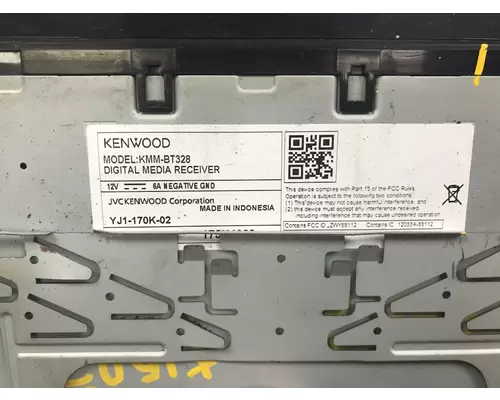 KENWORTH T680 Radio