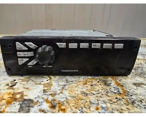 KENWORTH T680 Radio