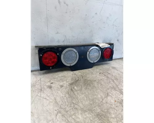 KENWORTH T680 Rear Light Panel