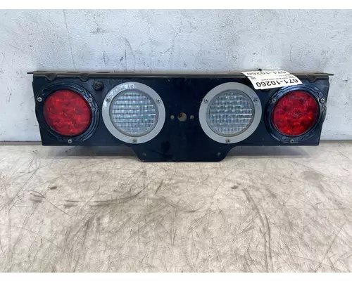 KENWORTH T680 Rear Light Panel