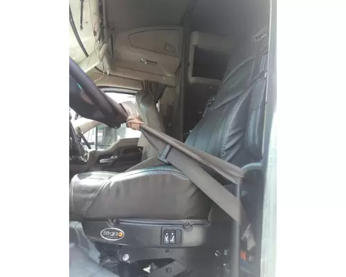 KENWORTH T680 SEAT, FRONT