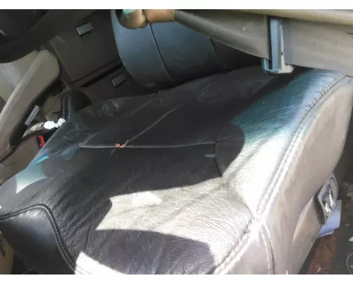 KENWORTH T680 SEAT, FRONT