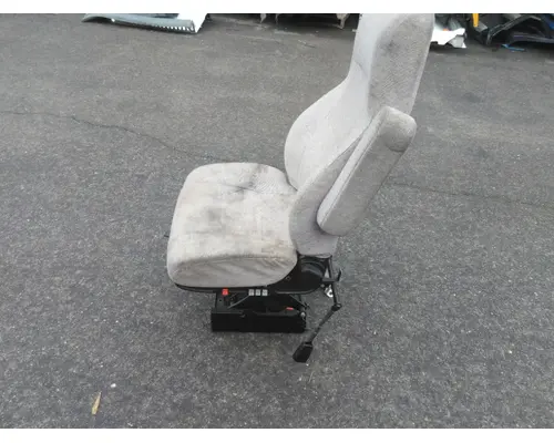 KENWORTH T680 SEAT, FRONT