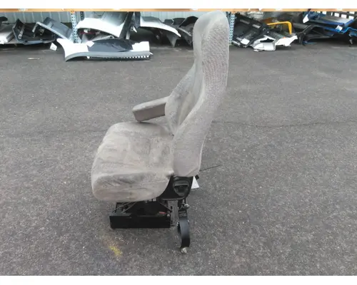KENWORTH T680 SEAT, FRONT