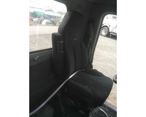 KENWORTH T680 SEAT, FRONT