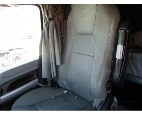 KENWORTH T680 SEAT, FRONT