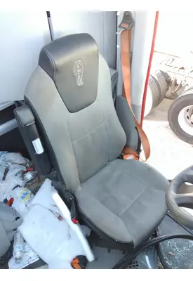 KENWORTH T680 SEAT, FRONT