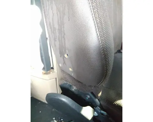KENWORTH T680 SEAT, FRONT