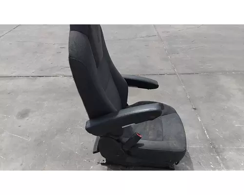 KENWORTH T680 SEAT, FRONT