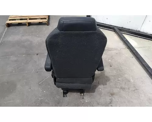 KENWORTH T680 SEAT, FRONT
