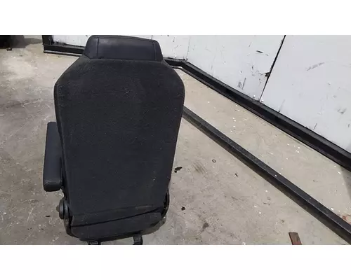 KENWORTH T680 SEAT, FRONT