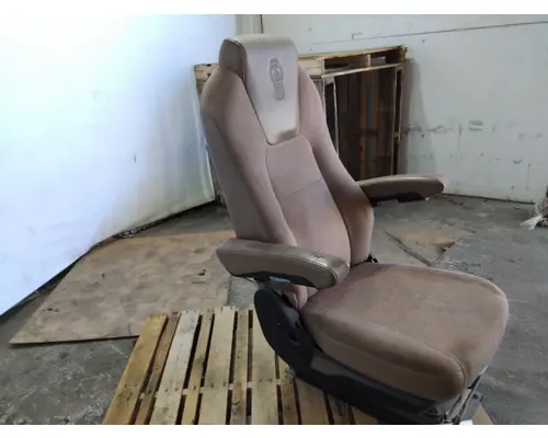 KENWORTH T680 SEAT, FRONT