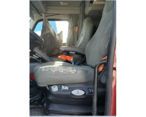 KENWORTH T680 SEAT, FRONT