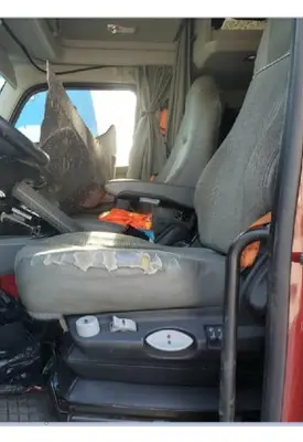 KENWORTH T680 SEAT, FRONT