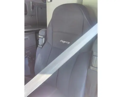 KENWORTH T680 SEAT, FRONT