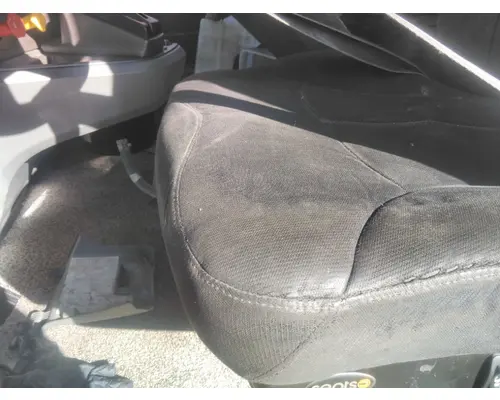 KENWORTH T680 SEAT, FRONT