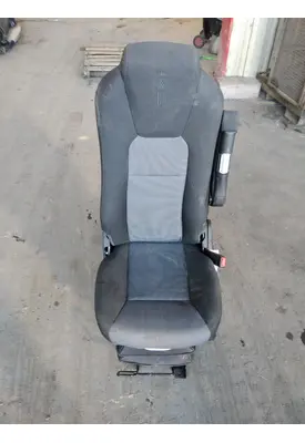 KENWORTH T680 SEAT, FRONT