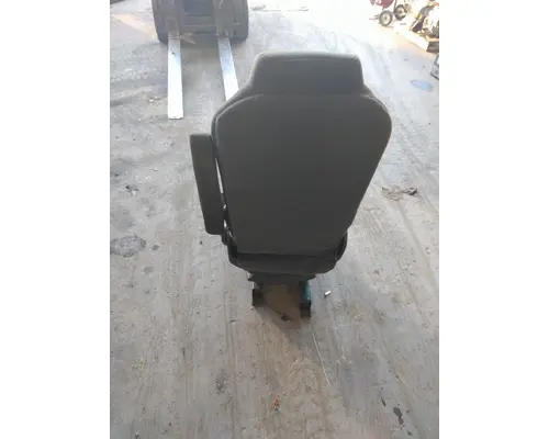 KENWORTH T680 SEAT, FRONT