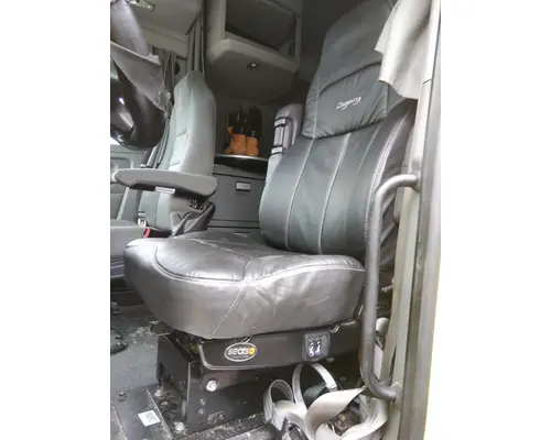 KENWORTH T680 SEAT, FRONT