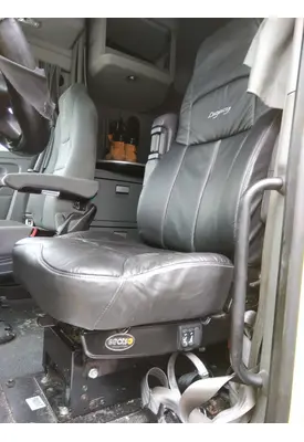 KENWORTH T680 SEAT, FRONT