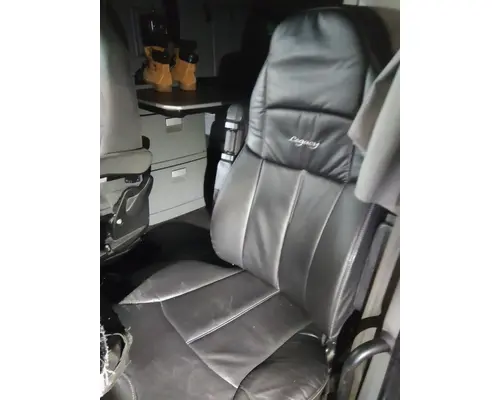 KENWORTH T680 SEAT, FRONT