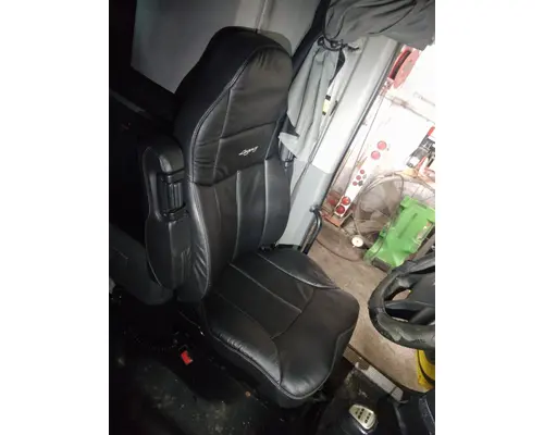 KENWORTH T680 SEAT, FRONT