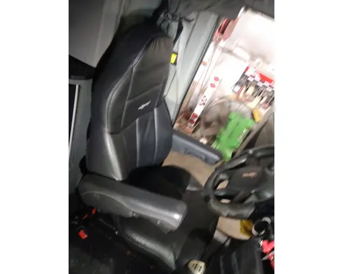 KENWORTH T680 SEAT, FRONT