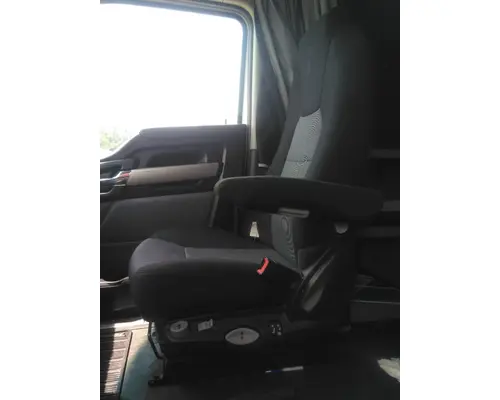 KENWORTH T680 SEAT, FRONT