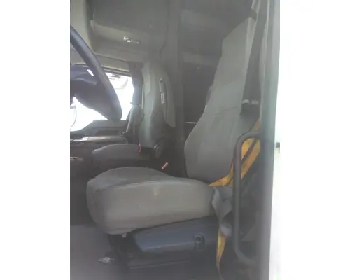 KENWORTH T680 SEAT, FRONT