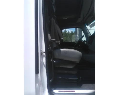 KENWORTH T680 SEAT, FRONT