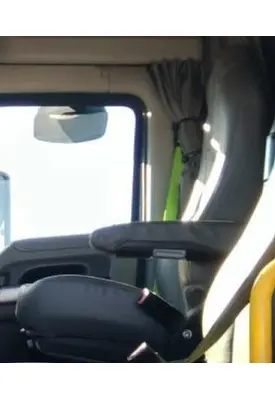 KENWORTH T680 SEAT, FRONT