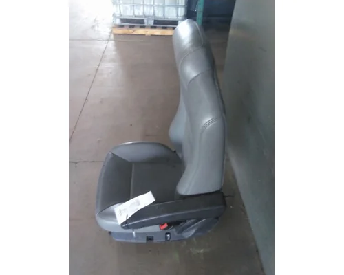 KENWORTH T680 SEAT, FRONT