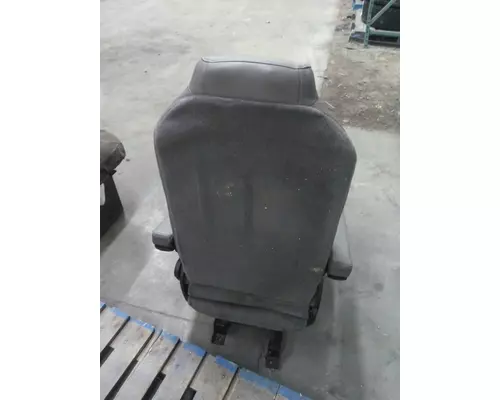 KENWORTH T680 SEAT, FRONT