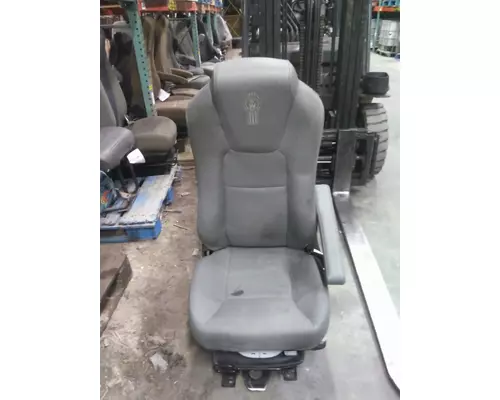 KENWORTH T680 SEAT, FRONT