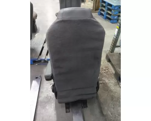 KENWORTH T680 SEAT, FRONT