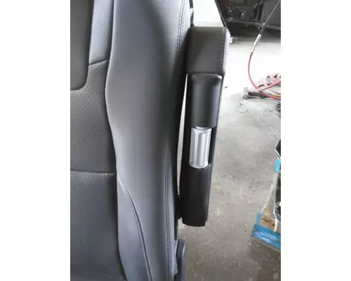 KENWORTH T680 SEAT, FRONT