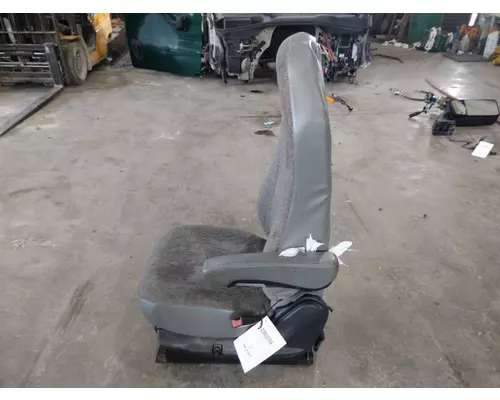 KENWORTH T680 SEAT, FRONT