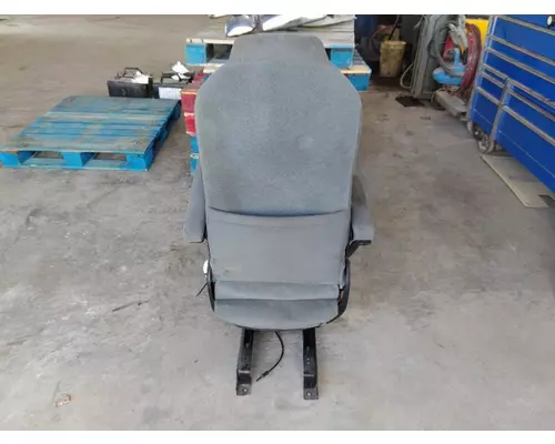 KENWORTH T680 SEAT, FRONT