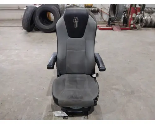 KENWORTH T680 SEAT, FRONT