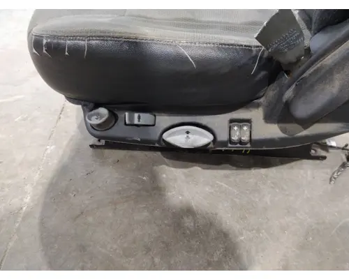 KENWORTH T680 SEAT, FRONT