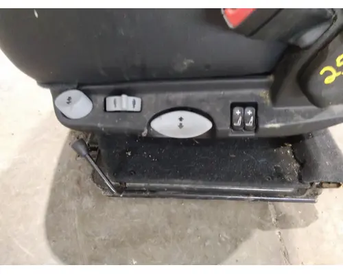 KENWORTH T680 SEAT, FRONT