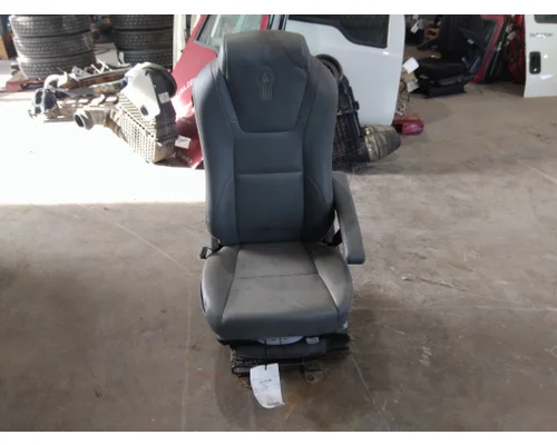 KENWORTH T680 SEAT, FRONT